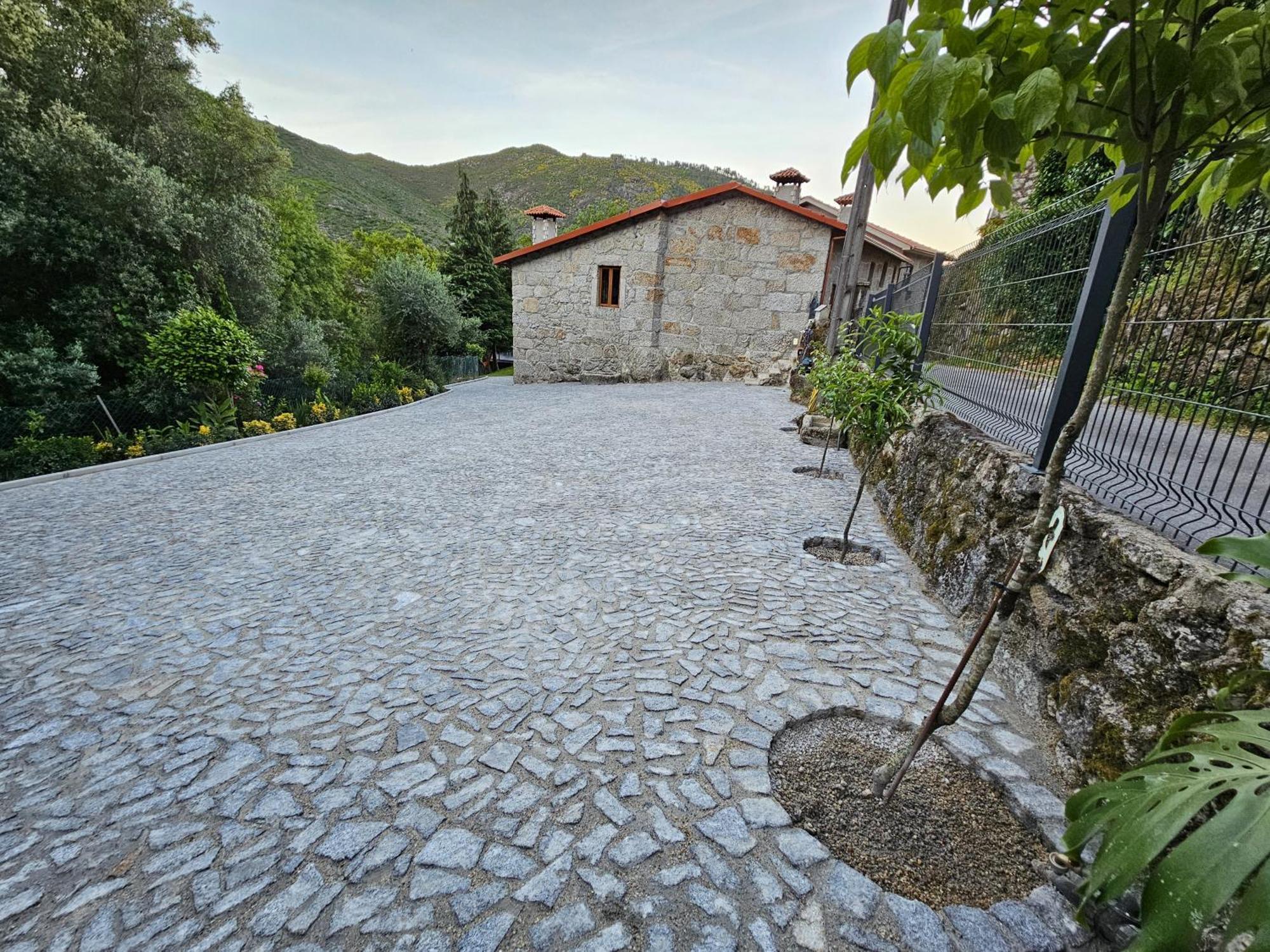 Quinta Da Casa Dos Santos - Inside Geres Pensionat Eksteriør billede